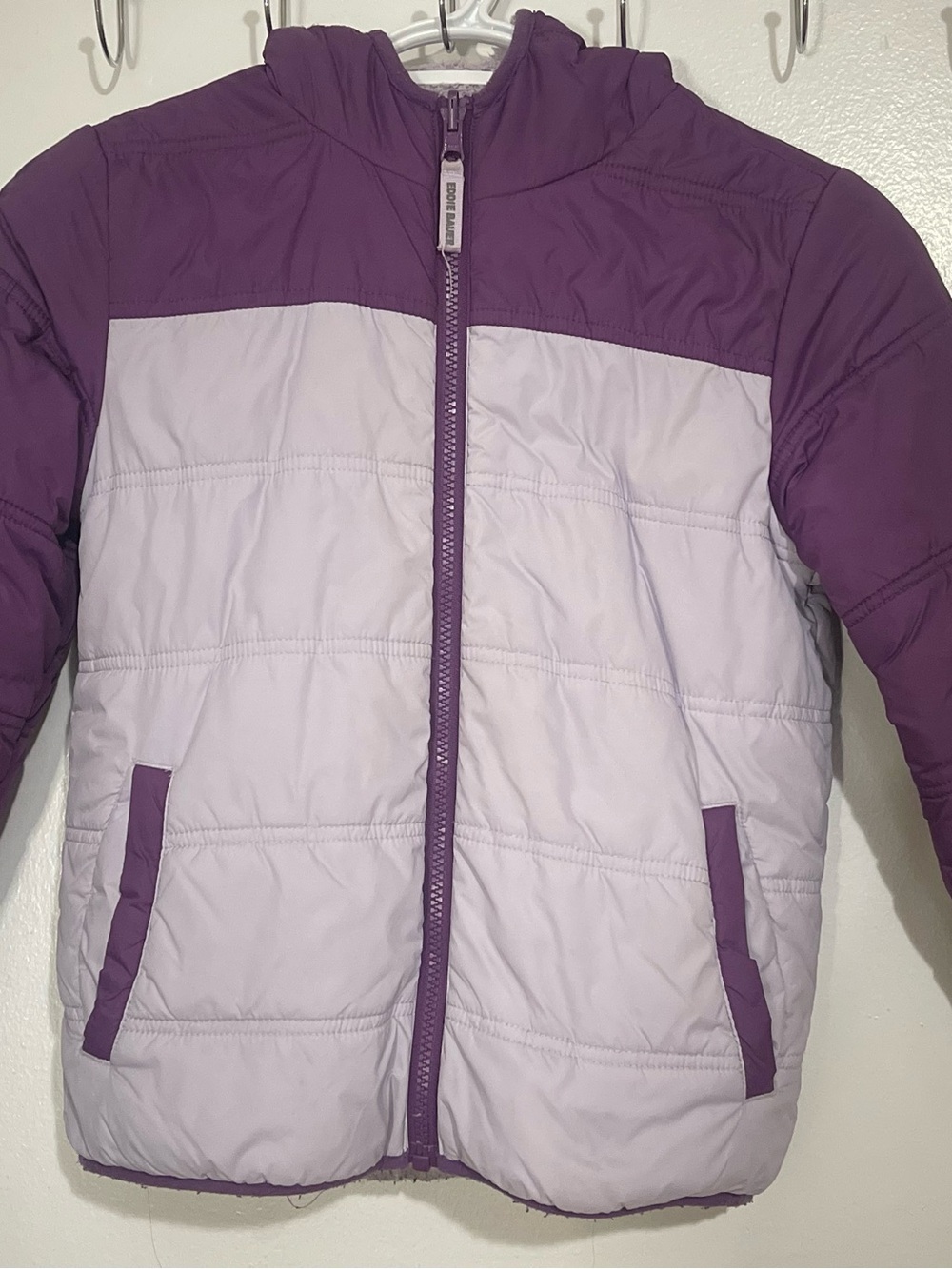 💕💰Eddie Bauer Girls' Two-Tone Purple Hooded Puffer Jacket